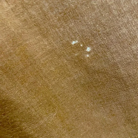 Large wool wrap with gold embroidery - Picture 4 of 5